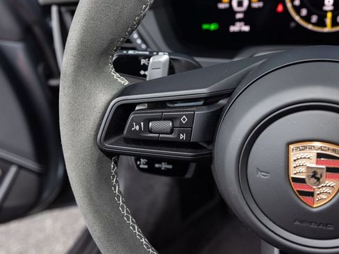 Used 2026 Porsche 911 GT3 RWD image 33
