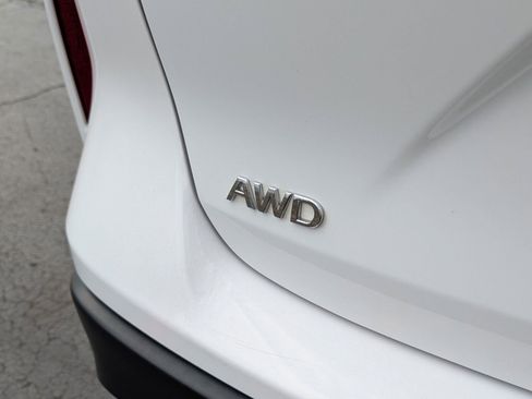 Used 2019 INFINITI QX50 Luxe w/ Navigation Package AWD/4WD image 15