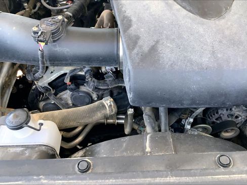 Used 2021 Toyota Tacoma SR5 RWD image 33