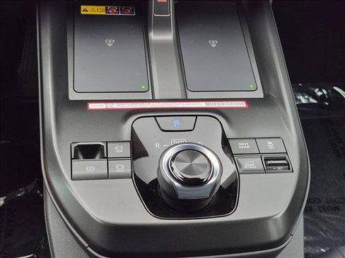New 2026 Subaru Solterra AWD/4WD image 14