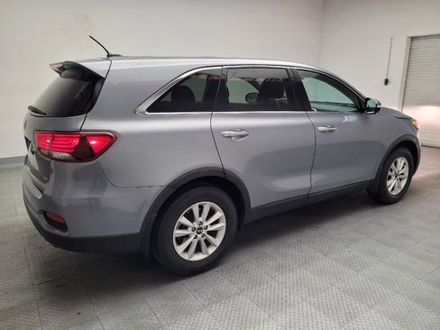 Used 2020 Kia Sorento LX FWD image 10
