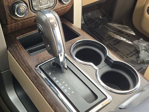 Used 2013 Ford F150 Lariat w/ Luxury Equipment Group image 26