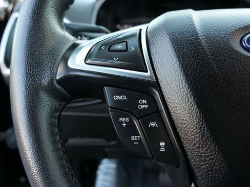 Used 2024 Ford Edge SEL image 16