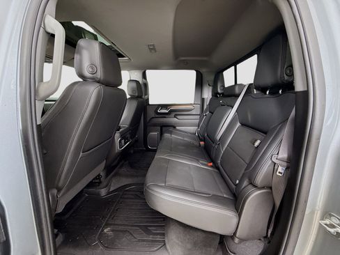 Used 2024 GMC Sierra 3500 Denali w/ Technology Package image 26