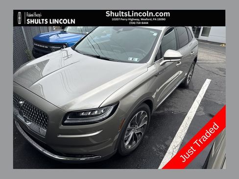 Used 2023 Lincoln Nautilus Reserve AWD/4WD image 1