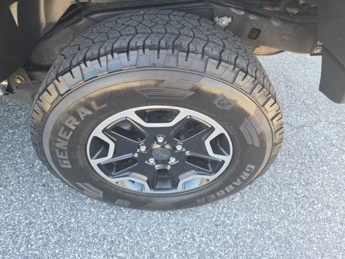 Used 2016 Jeep Wrangler Unlimited Rubicon AWD/4WD image 14