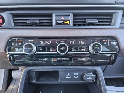 Used 2024 Honda Pilot Elite image 24