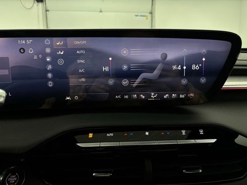 New 2026 Buick Enclave Avenir w/ Super Cruise Package FWD image 31