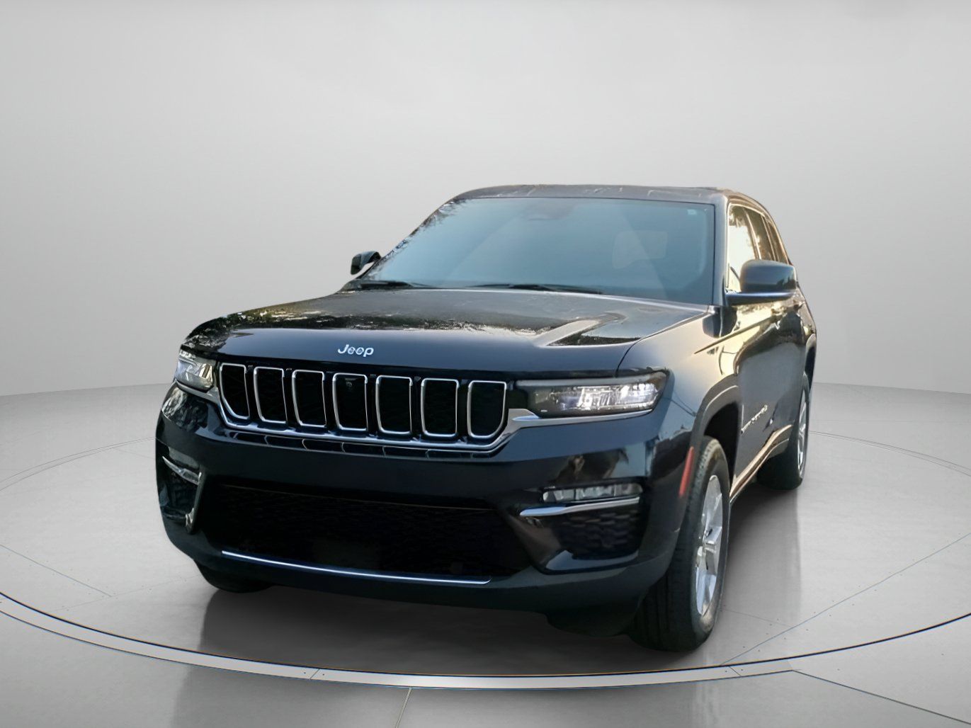 Used 2023 Jeep Grand Cherokee Limited w/ Luxury Tech Group II AWD/4WD image 10