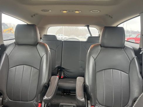 Used 2017 Buick Enclave Leather image 15