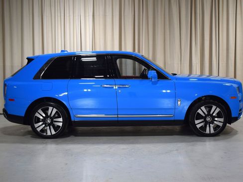 Certified 2022 Rolls-Royce Cullinan w/ Dynamic Package image 13