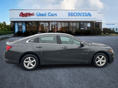 Used 2018 Chevrolet Malibu LS w/ LPO, Convenience Package 1 FWD image 6