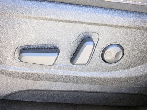 Certified 2023 Kia Telluride S image 17