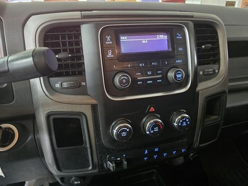 Used 2018 RAM 2500 Tradesman w/ Chrome Appearance Group AWD/4WD image 22