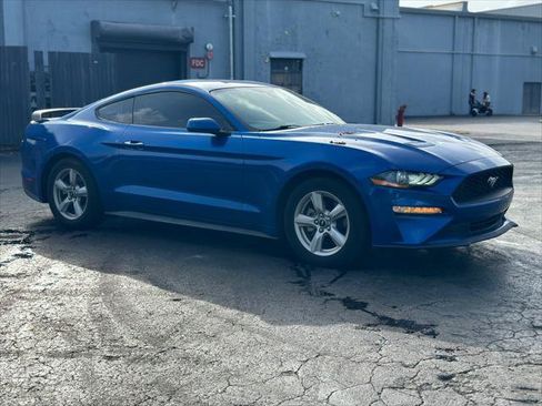 Used 2019 Ford Mustang Coupe RWD image 11