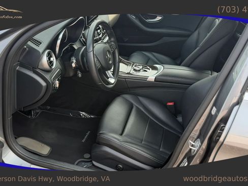 Used 2018 Mercedes-Benz C 300 4MATIC Sedan w/ Premium Package image 10
