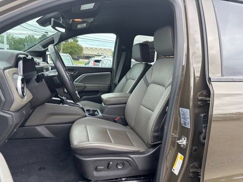 Used 2024 Chevrolet Colorado ZR2 w/ ZR2 Convenience Package III AWD/4WD image 16