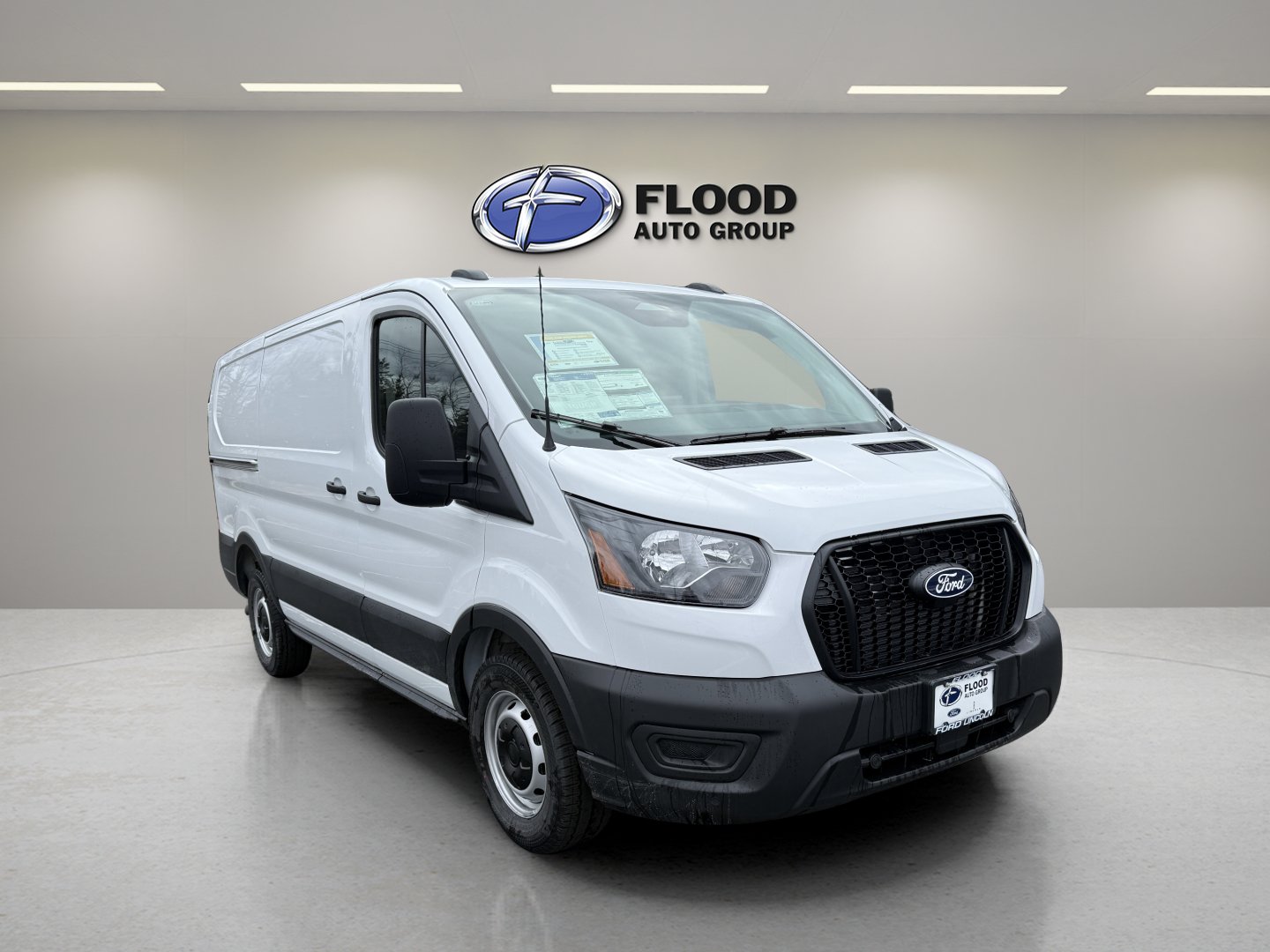 Used 2026 Ford Transit 150 Low Roof RWD image 1