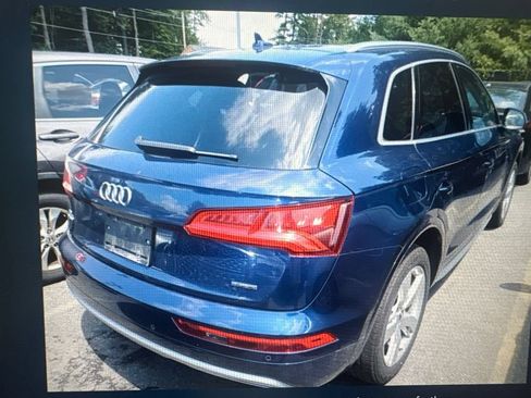 Used 2019 Audi Q5 2.0T Premium Plus w/ Premium Plus Package AWD/4WD image 3