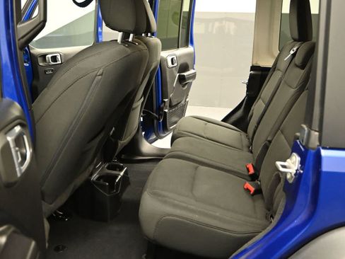 Used 2019 Jeep Wrangler Unlimited Sport S AWD/4WD image 15
