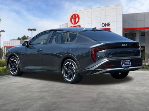 Used 2025 Kia K4 EX FWD image 6
