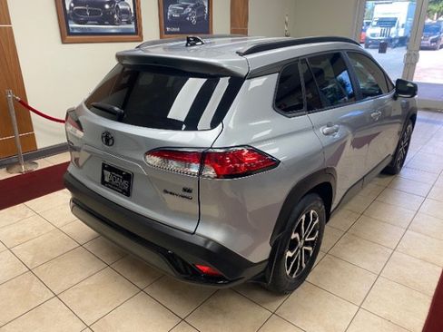 Used 2025 Toyota Corolla Cross AWD Hybrid image 6