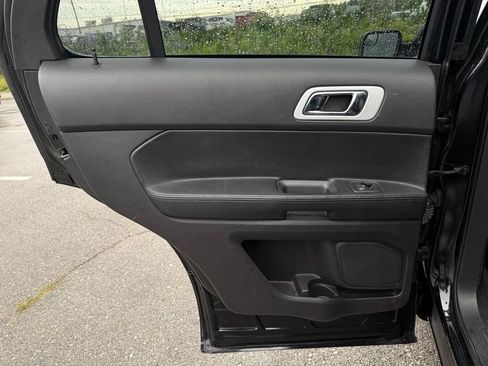 Used 2014 Ford Explorer XLT w/ Equipment Group 202A AWD/4WD image 5