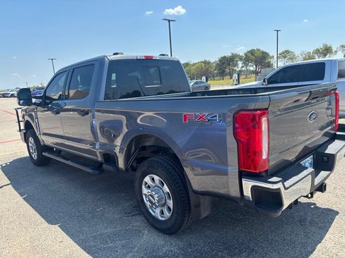 Used 2024 Ford F250 XLT w/ FX4 Off-Road Package AWD/4WD image 6