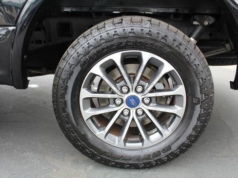 Used 2019 Ford F150 XLT image 37