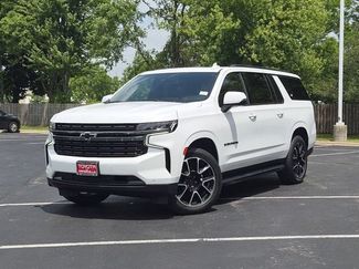 Used 2022 Chevrolet Suburban RST w/ Luxury Package AWD/4WD video 2