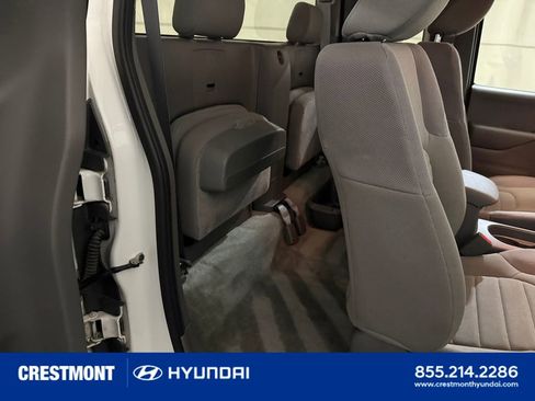 Used 2018 Nissan Frontier S RWD image 26