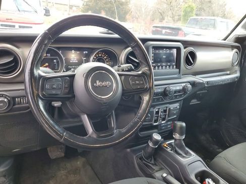 Used 2021 Jeep Wrangler Unlimited Sport AWD/4WD image 14