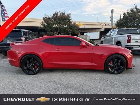 Used 2022 Chevrolet Camaro SS RWD image 5