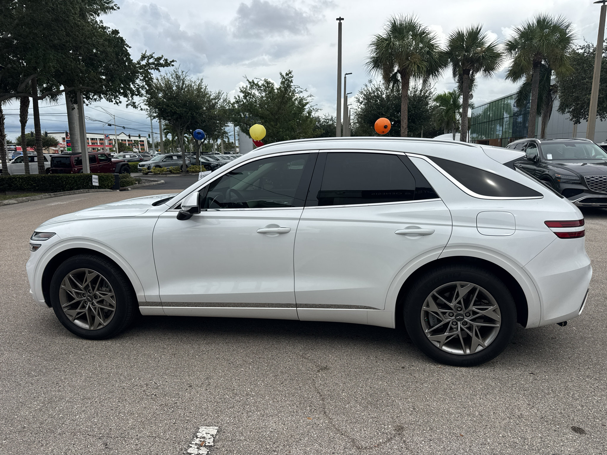 Used 2025 Genesis GV70 2.5T w/ Advanced Package AWD/4WD image 3