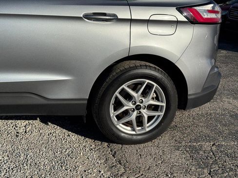 Used 2024 Ford Edge SEL image 11