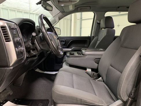 Used 2018 Chevrolet Silverado 1500 LT w/ All Star Edition image 4