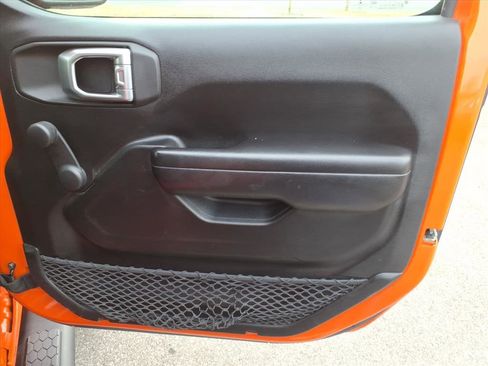 Used 2020 Jeep Wrangler Sport image 18