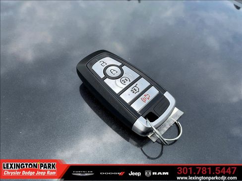 Used 2023 Ford Expedition Platinum AWD/4WD image 34