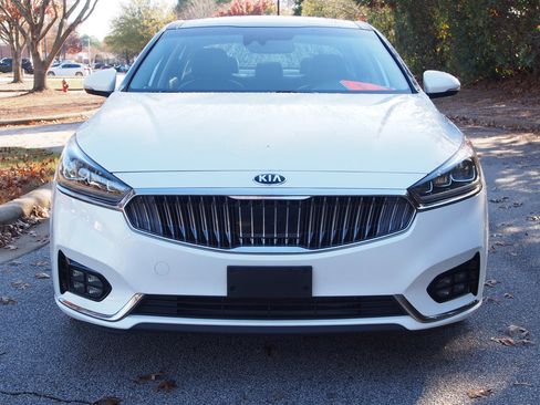 Used 2019 Kia Cadenza Technology image 2