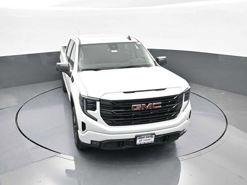 New 2025 GMC Sierra 1500 Elevation image 51