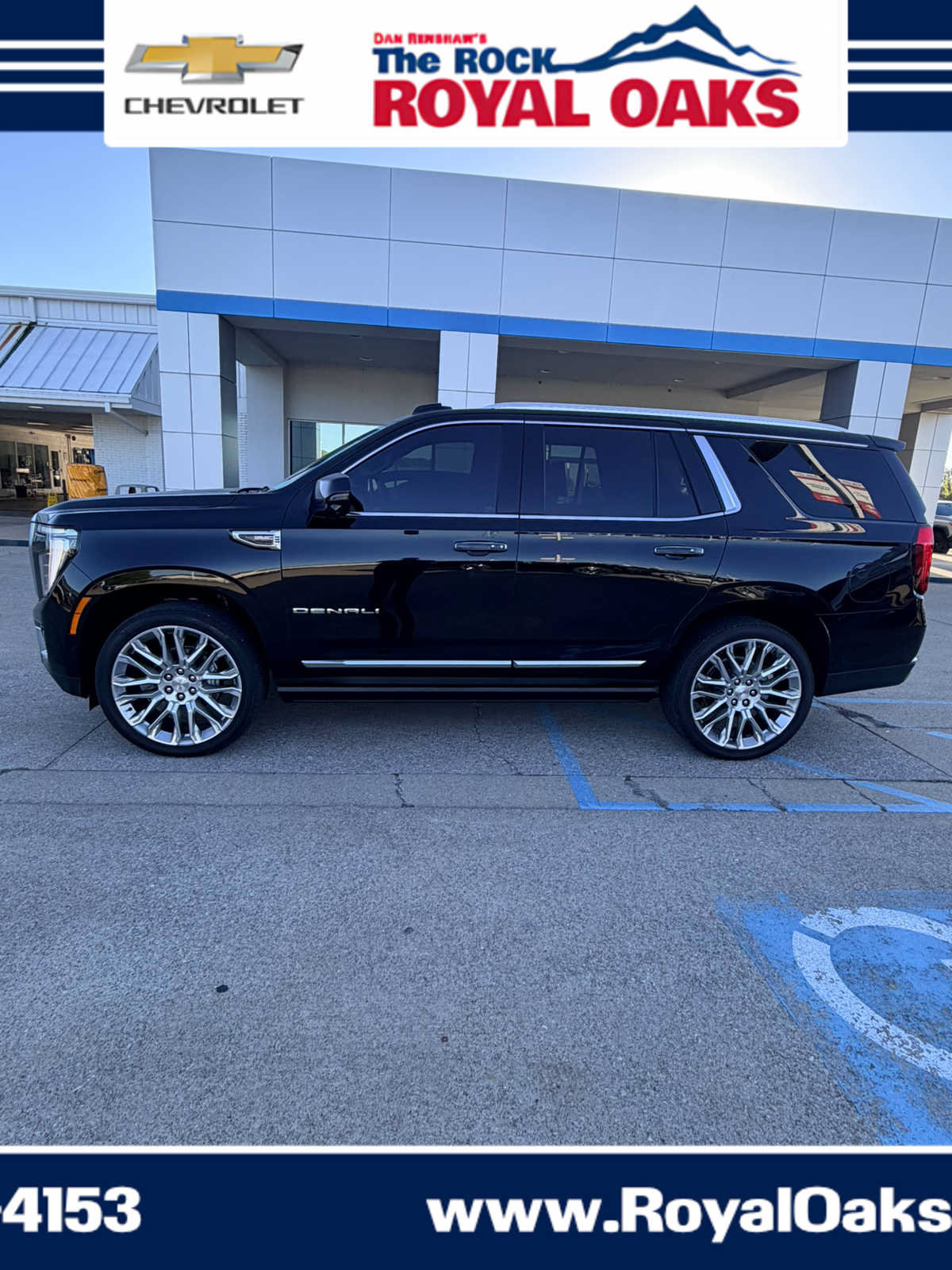 Used 2026 GMC Yukon Denali w/ Denali Reserve Package AWD/4WD image 2