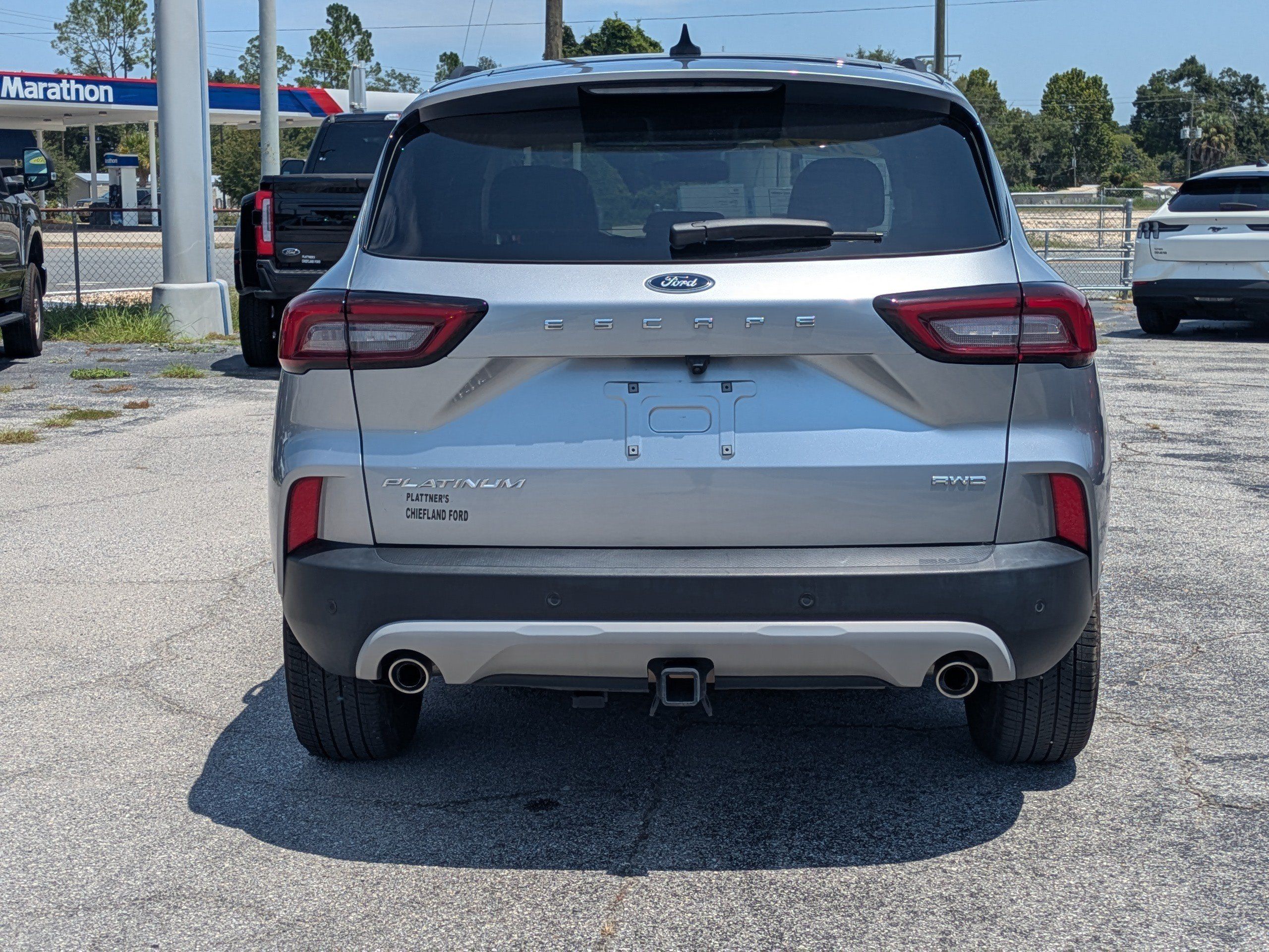 Used 2024 Ford Escape Platinum w/ Premium Technology Package AWD/4WD image 5
