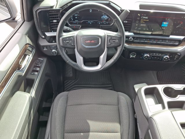 Used 2024 GMC Sierra 1500 Elevation AWD/4WD image 3