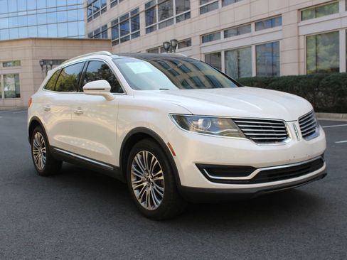 Used 2016 Lincoln MKX Reserve w/ Driver Assistance Package AWD/4WD image 1