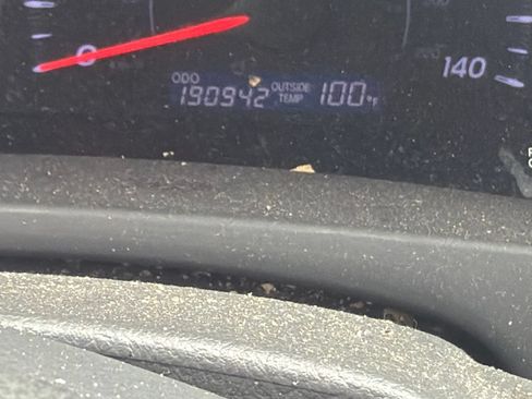 Used 2010 Toyota Camry LE FWD image 10