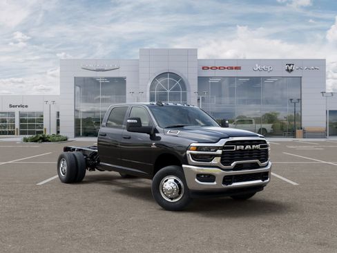 New 2026 RAM 3500 Tradesman w/ Chrome Appearance Group A AWD/4WD image 5