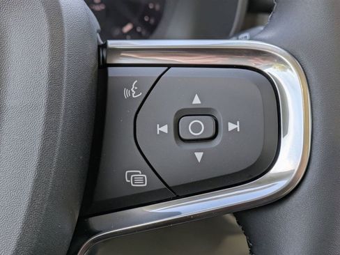 New 2026 Volvo XC40 B5 Ultra w/ Protection Package Premier image 35