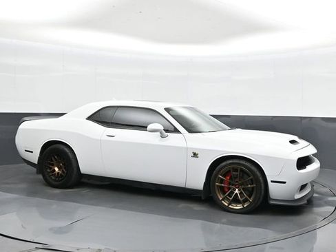 Used 2021 Dodge Challenger R/T Scat Pack RWD image 2