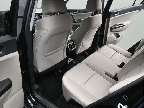 Used 2020 Kia Sportage LX w/ LX Popular Package image 6