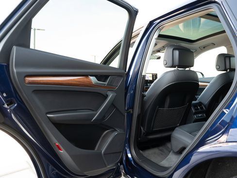 Certified 2023 Audi Q5 2.0T Premium w/ Convenience Package image 27